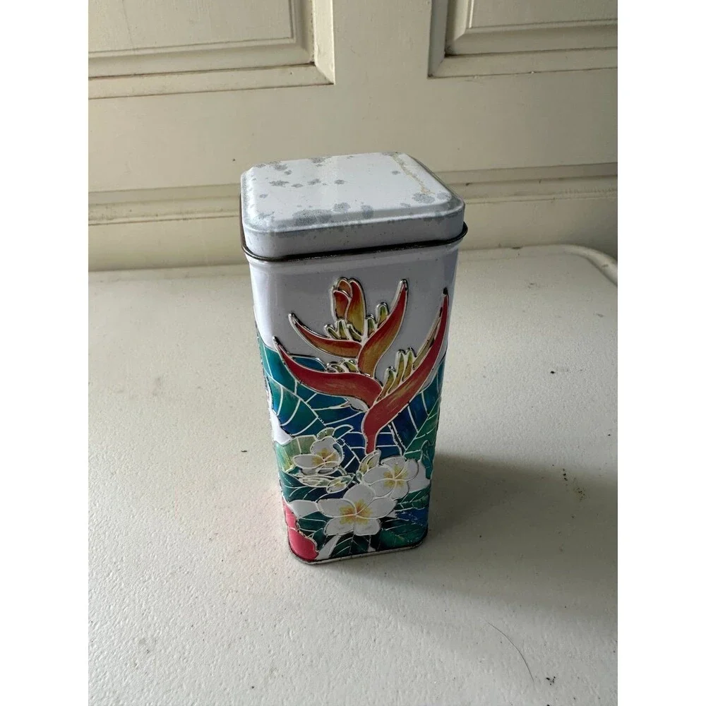 Island Plantations Hawaiian Tea Cookies Embossed Tropical Tall Tin Container